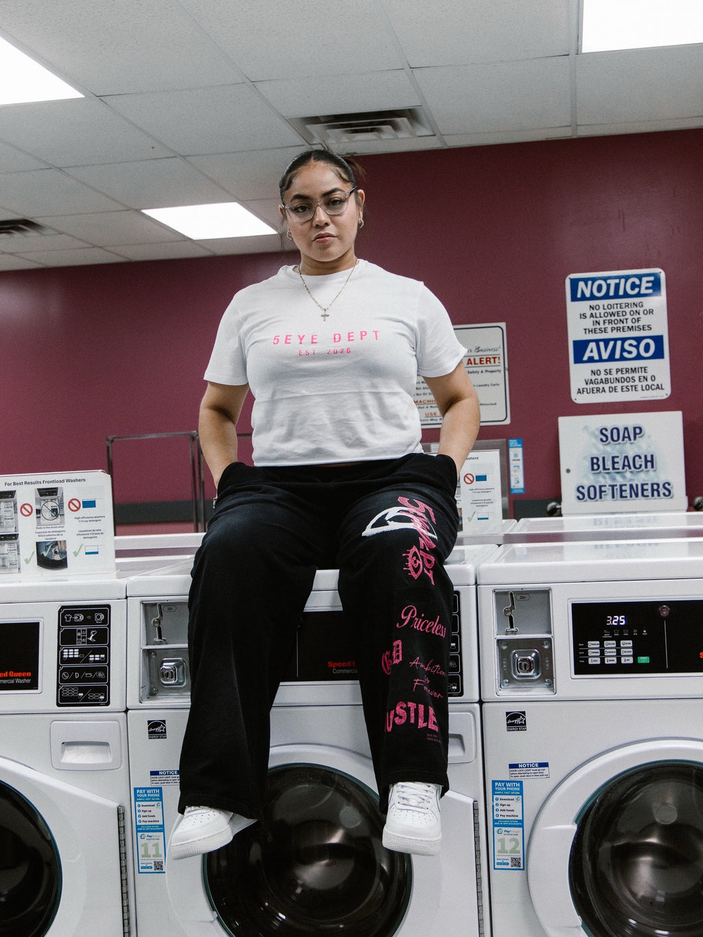 Womens Pink cropped tee