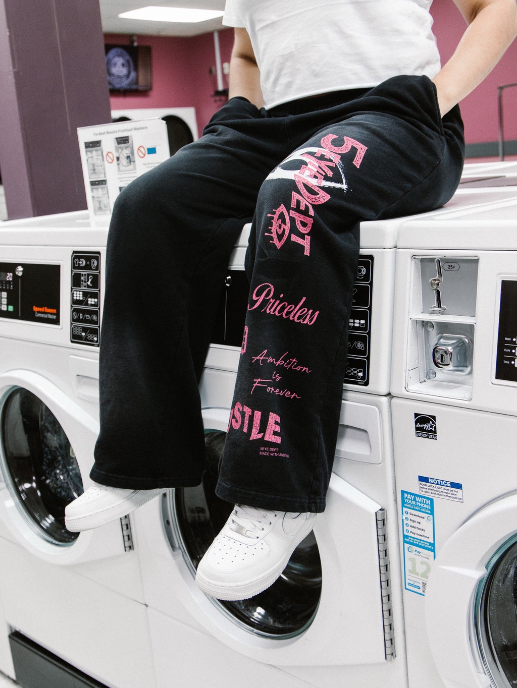 Womens Pink cropped tee